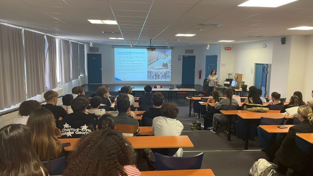 Présentation de l'ESSEC aux étudiants et étudiantes de prépa ECT Présentation de l'ESSEC aux étudiants et étudiantes de prépa ECT