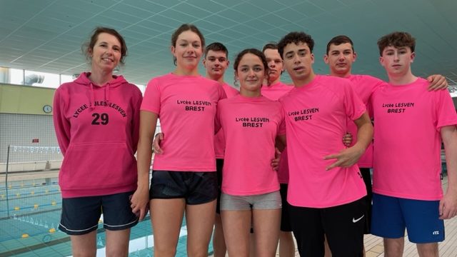 Lesven se fait remarquer au Championnat  Académique UNSS de natation par équipe