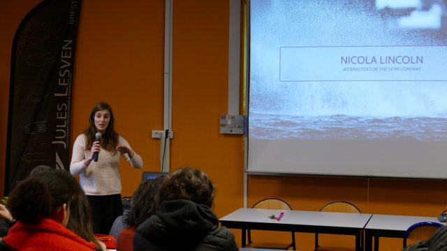 Intervention en anglais de Mme Lincoln, webmaster de la société Seimi, devant nos étudiants de DCG