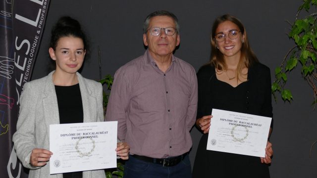 Cérémonie de remise des diplômes des bacheliers 