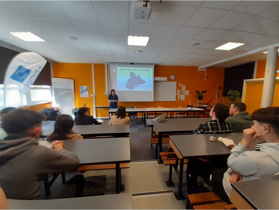 Présentation d'études possibles au Québec aux étudiants de BTS CI