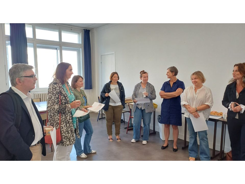 Les Tables rondes entre professionnels, étudiantes , et étudiants  de DCG 