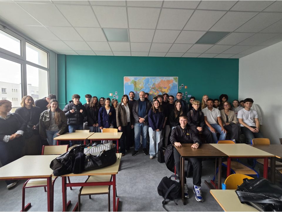 Visite en BTS CI, de Manuel Peña, professeur espagnol, de logistique et de commerce international