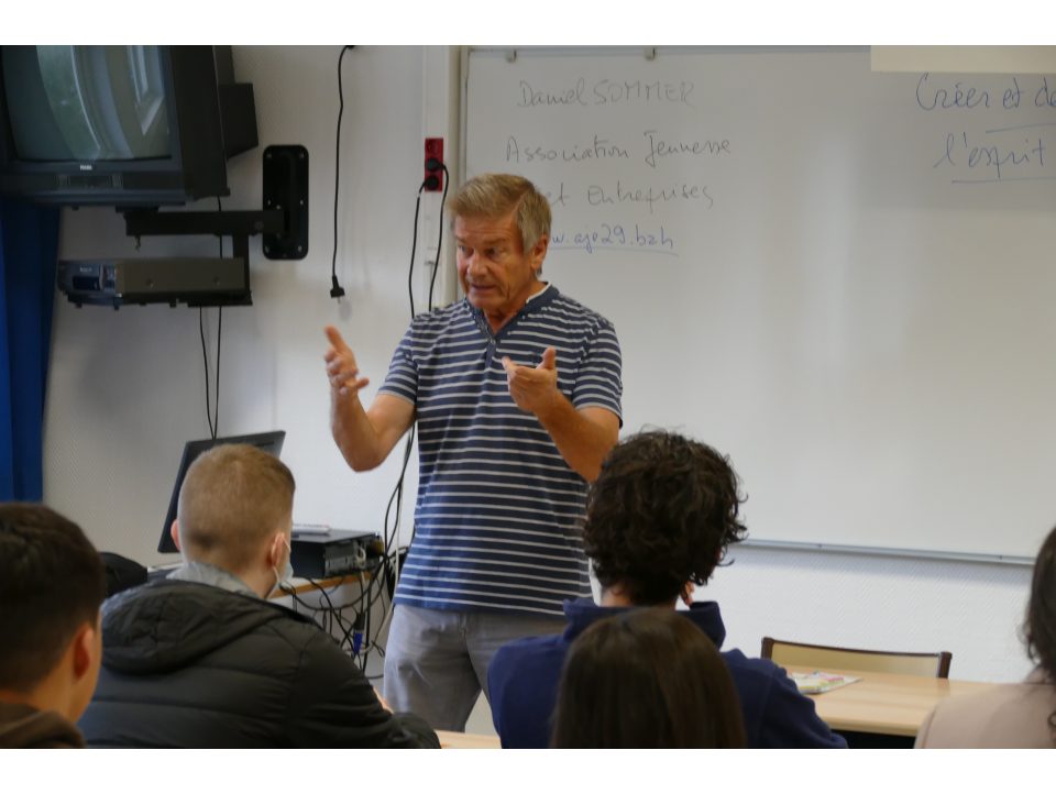 Intervention de l'AJE29 en classe de DCG1