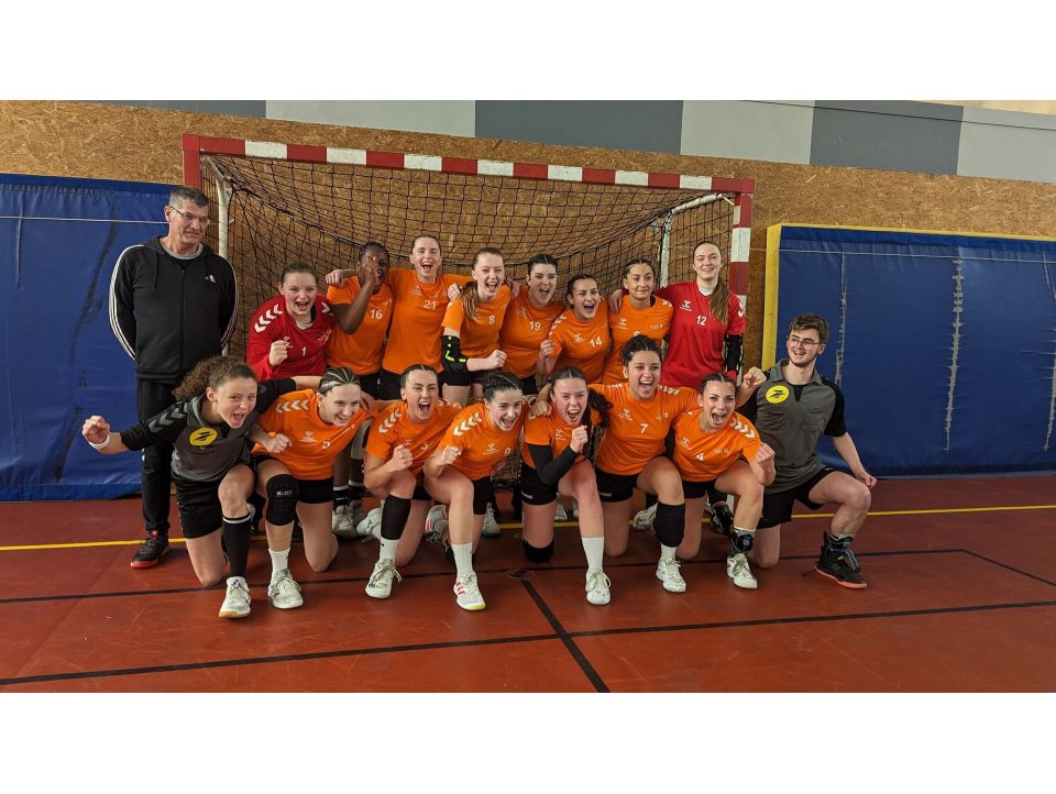 Le CLÉ handball du lycée Lesven remporte la finale académique UNSS dans la catégorie excellence ! Chapeau bas !