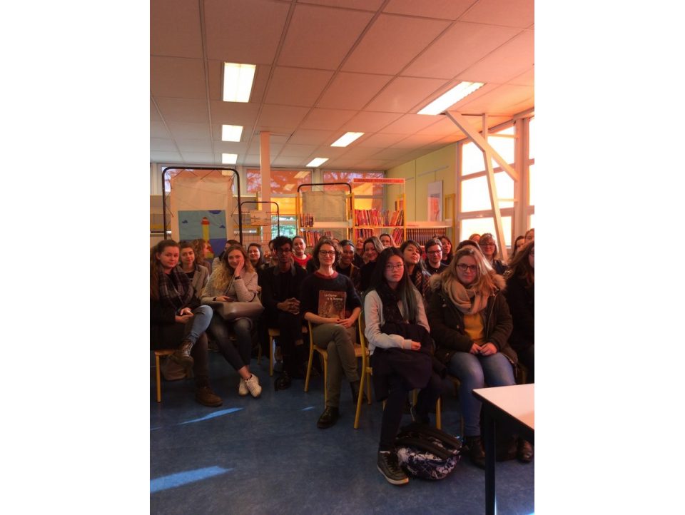 Belle rencontre au CDI pour les étudiants de BTS avec  Agnès BUTET, chorégraphe