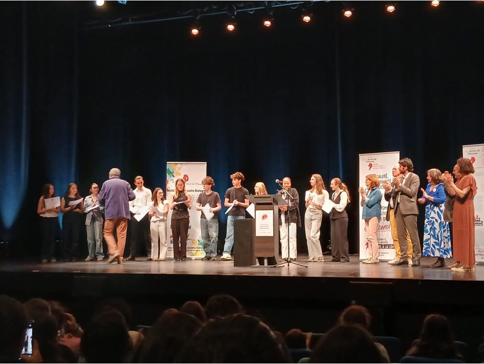  Mannaïg Tcheunkam de TSTMG3 remporte la finale du concours de plaidoirie !