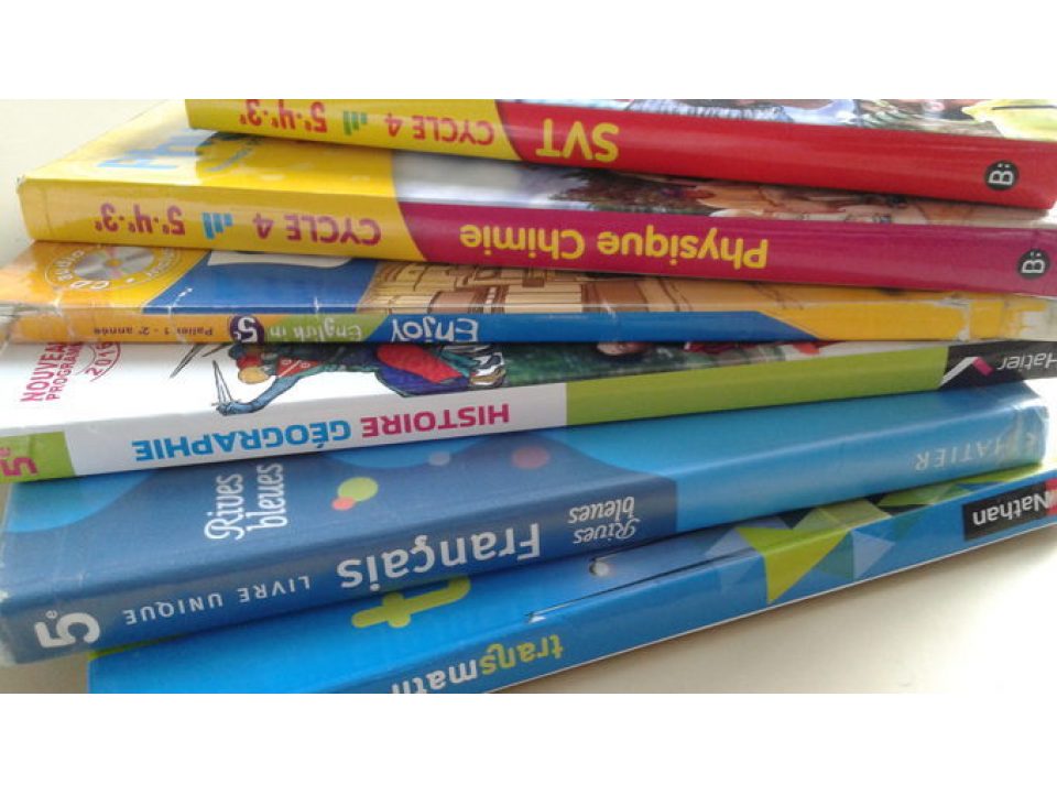 Distribution des manuels scolaires de seconde, première et terminale générales et technologiques